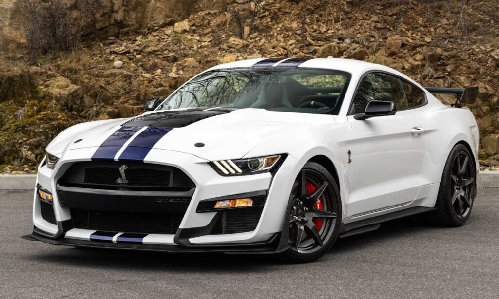 2026 Ford Mustang Shelby GT500 Carbon Fiber Track Pack: Track-Ready